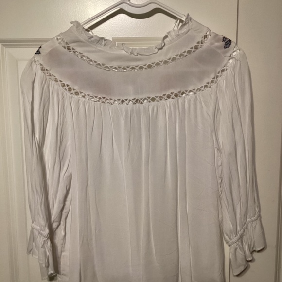 Women's Front Tie Mi Ami stitched flower 3 quarter sleeve - Picture 6 of 14